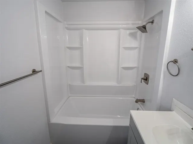 Photo 8 — 420 W Johnson Street, Norman, OK 73069