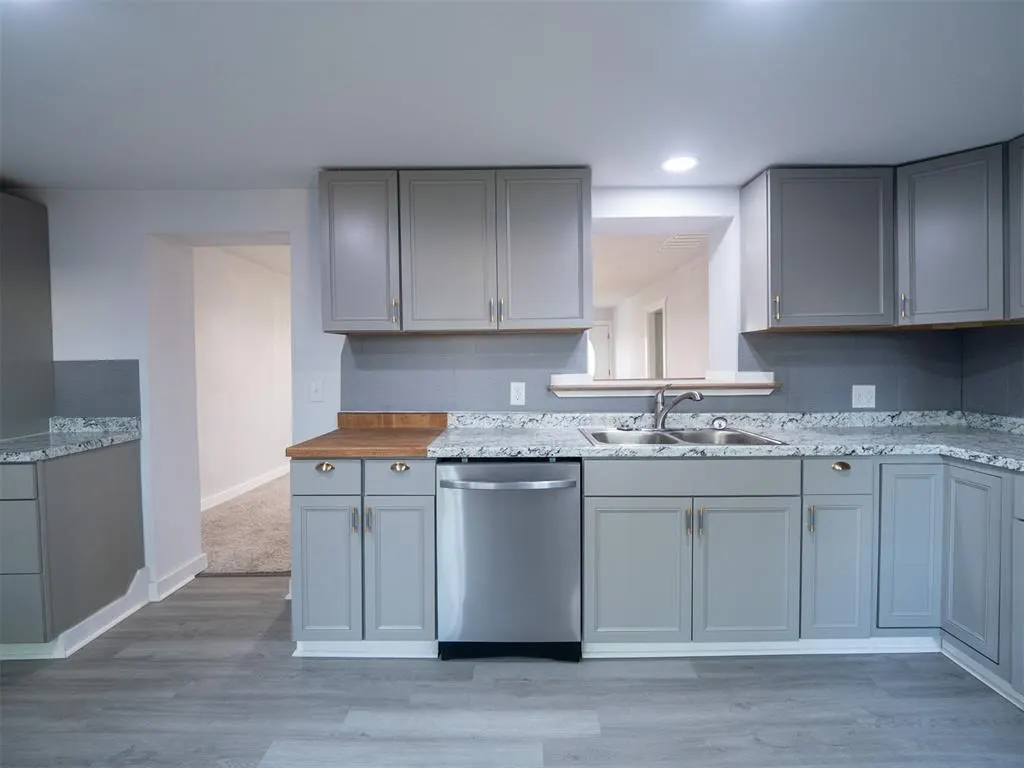 Photo 12 — 420 W Johnson Street, Norman, OK 73069