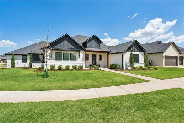 Photo 2 — 14720 Ashore Drive, Oklahoma City, OK 73142