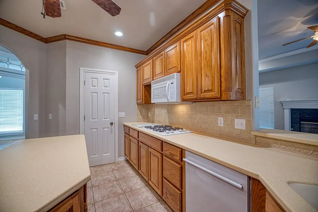 Photo 14 — 606 Frank Drive, Okarche, OK 73762