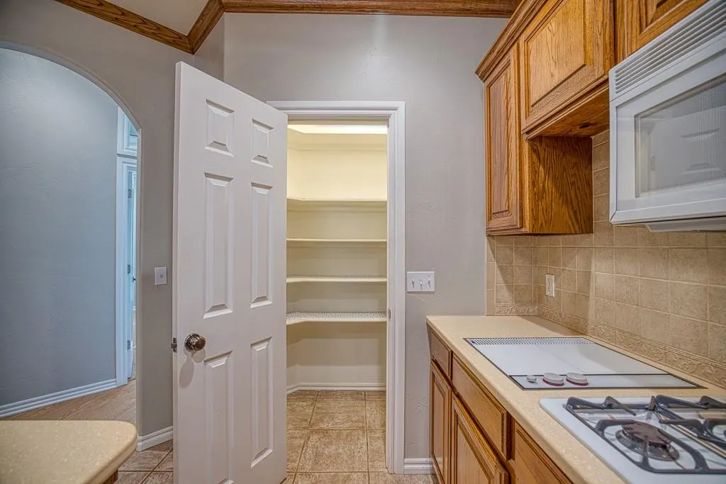 Photo 16 — 606 Frank Drive, Okarche, OK 73762