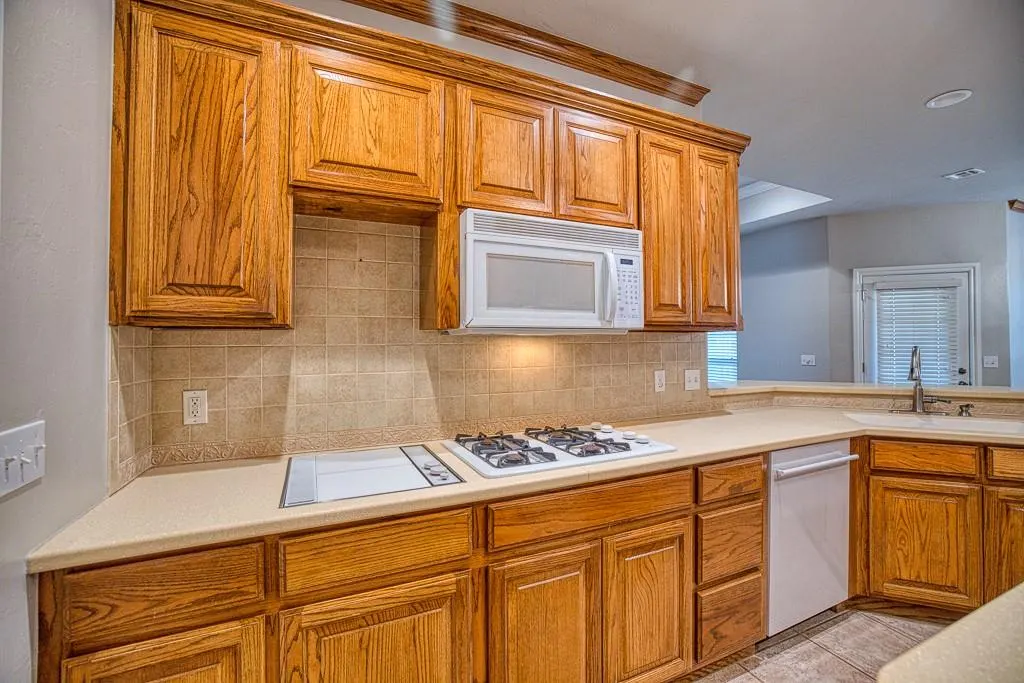 Photo 17 — 606 Frank Drive, Okarche, OK 73762