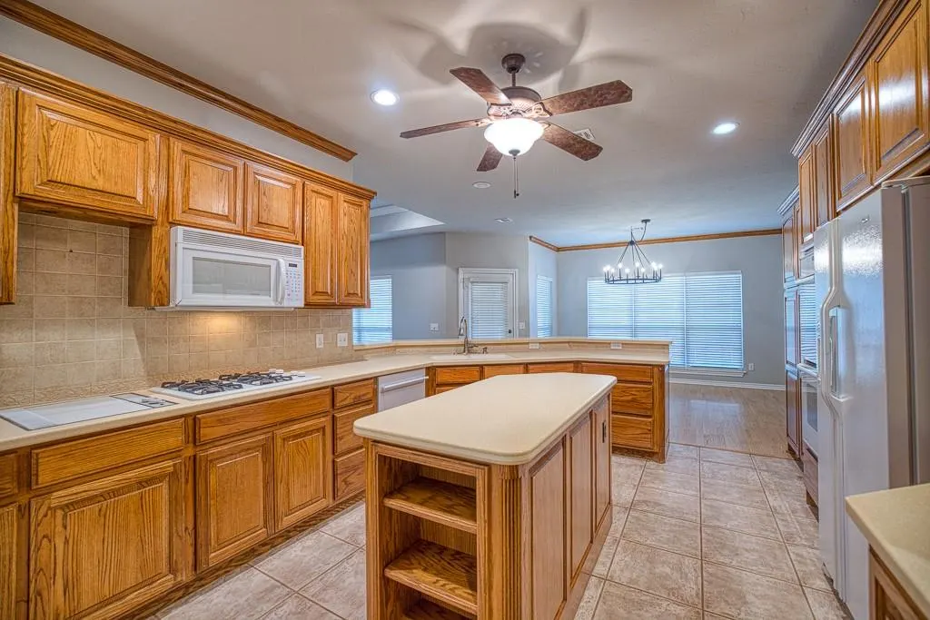 Photo 19 — 606 Frank Drive, Okarche, OK 73762