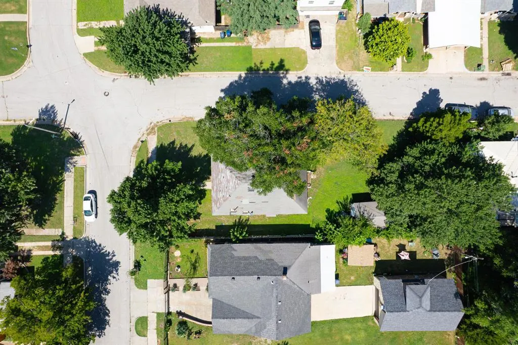 Photo 2 — 1323 W Park Place, Oklahoma City, OK 73106