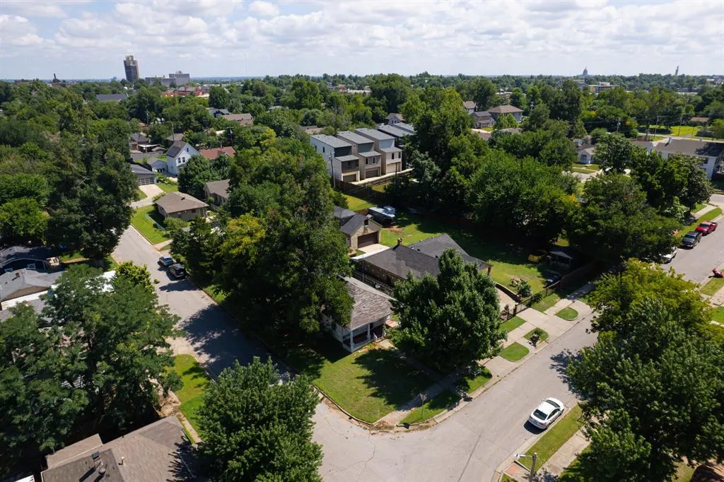 Photo 9 — 1323 W Park Place, Oklahoma City, OK 73106