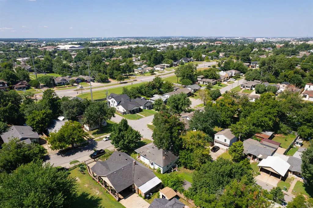 Photo 10 — 1323 W Park Place, Oklahoma City, OK 73106