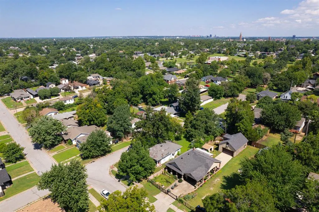 Photo 12 — 1323 W Park Place, Oklahoma City, OK 73106