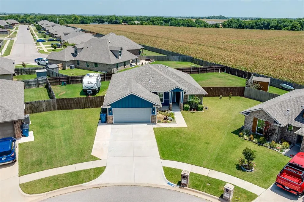 Front exterior — 1780 Gladington Court, Newcastle, OK 73065