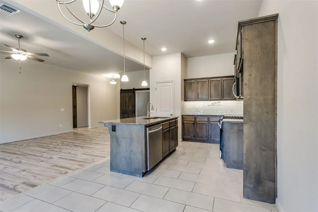 Photo 14 — 1780 Gladington Court, Newcastle, OK 73065