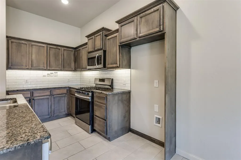 Photo 18 — 1780 Gladington Court, Newcastle, OK 73065