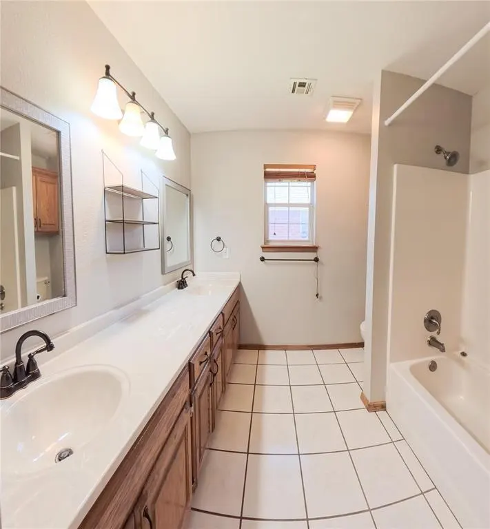 Photo 14 — 504 S Quail Run, Altus, OK 73521