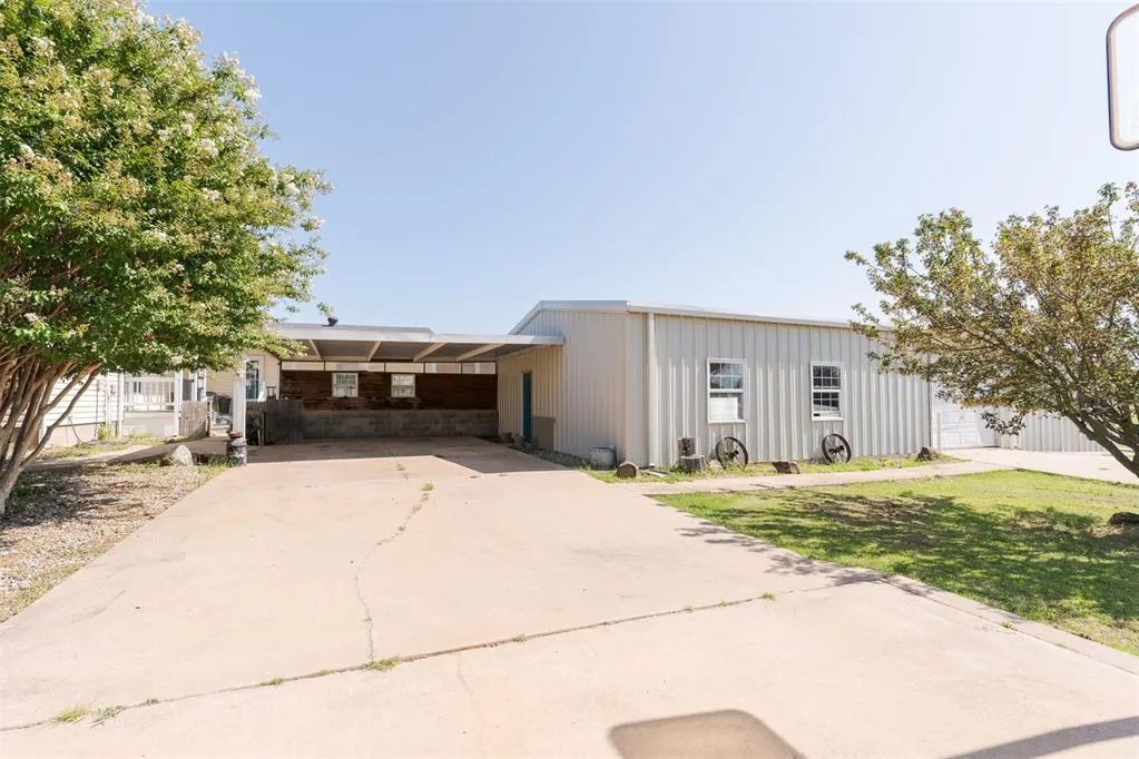 Photo 6 — 9601 Westview Drive, Lexington, OK 73051