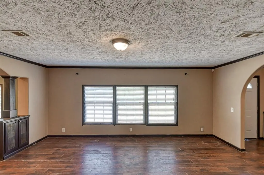 Photo 8 — 13700 Iron Road, McLoud, OK 74851