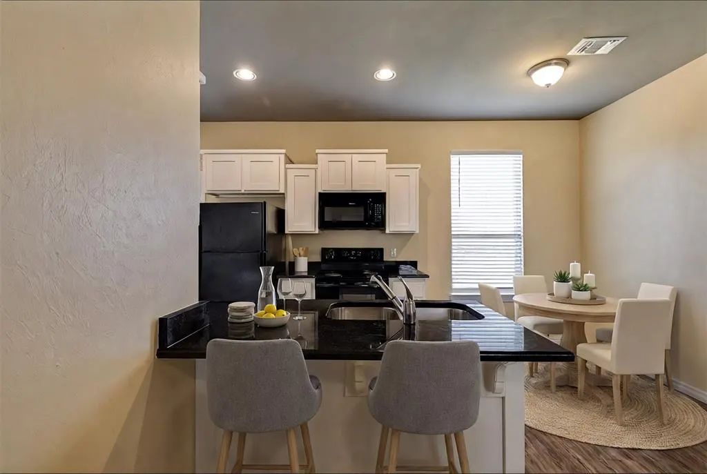 Photo 11 — 1033 SW 91st Street, Oklahoma City, OK 73139