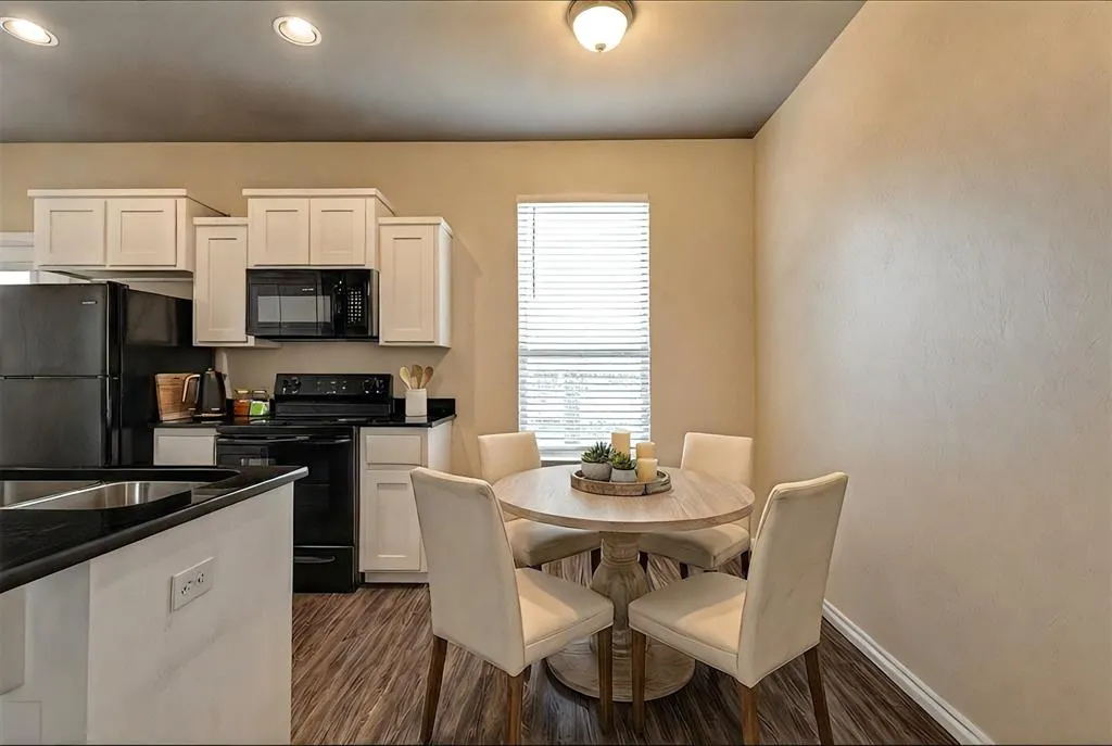 Photo 13 — 1033 SW 91st Street, Oklahoma City, OK 73139