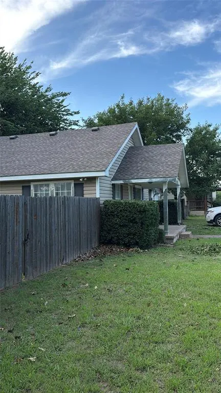 Photo 2 — 400 N 6th Street, Noble, OK 73068