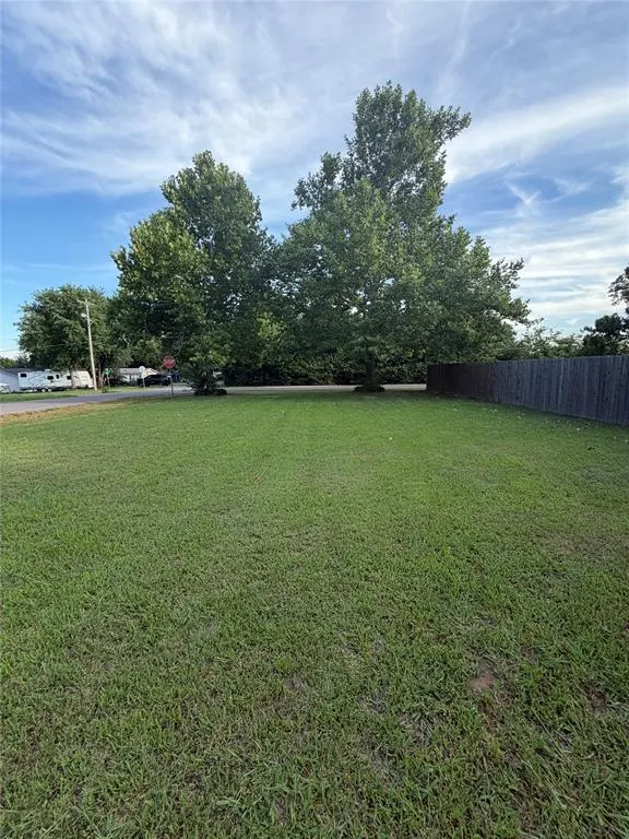 Photo 3 — 400 N 6th Street, Noble, OK 73068