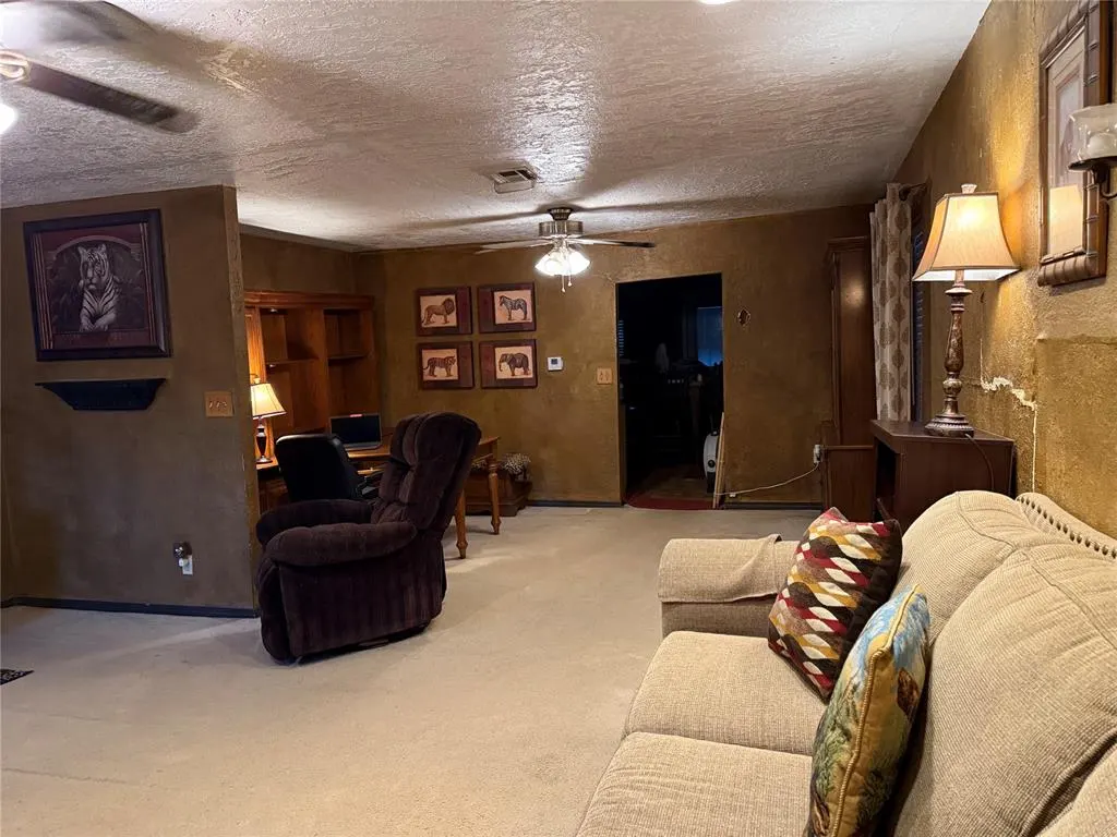Photo 5 — 400 N 6th Street, Noble, OK 73068