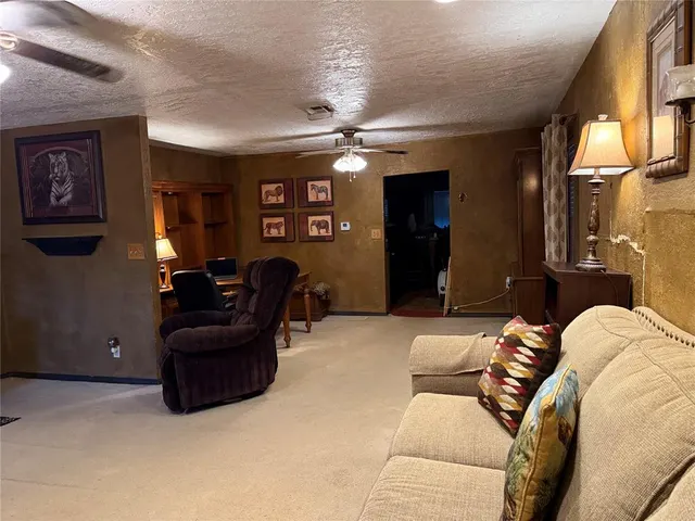 Photo 5 — 400 N 6th Street, Noble, OK 73068
