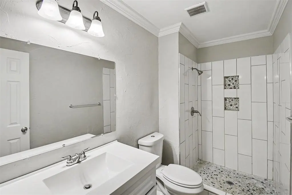 Photo 13 — 8225 NW 112th Terrace, Oklahoma City, OK 73162