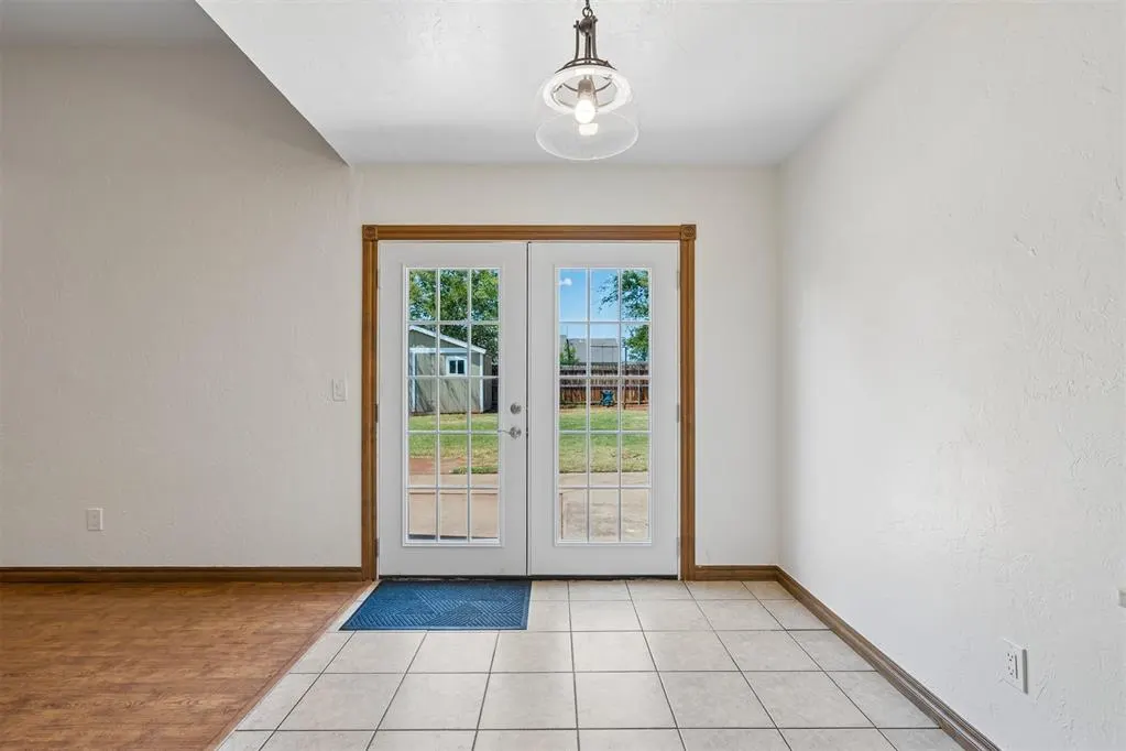 Photo 15 — 923 NW Harrison Avenue, Piedmont, OK 73078