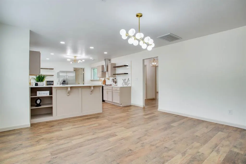 Photo 12 — 1324 W Maine Street, Enid, OK 73703