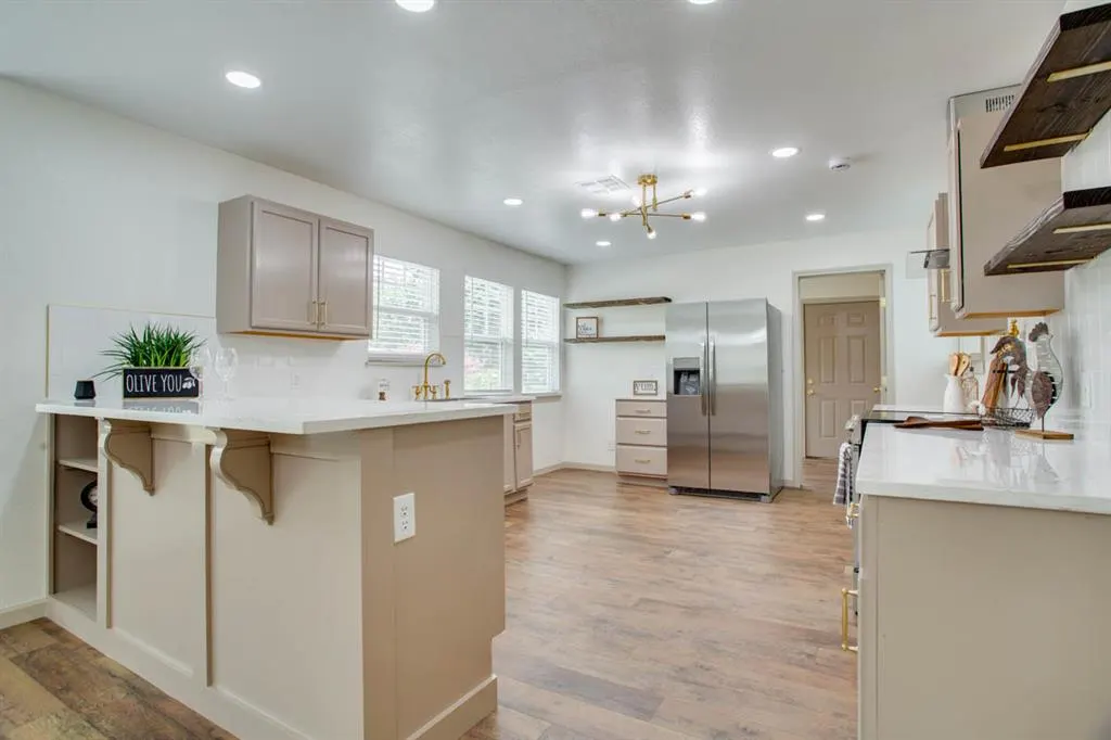 Photo 14 — 1324 W Maine Street, Enid, OK 73703