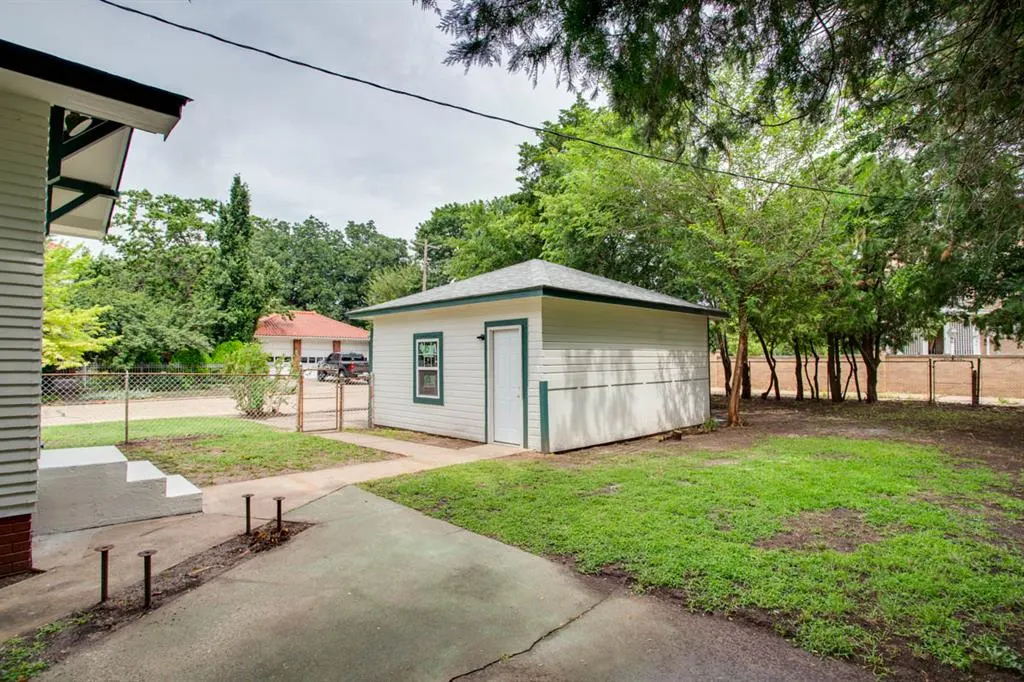Photo 44 — 1324 W Maine Street, Enid, OK 73703