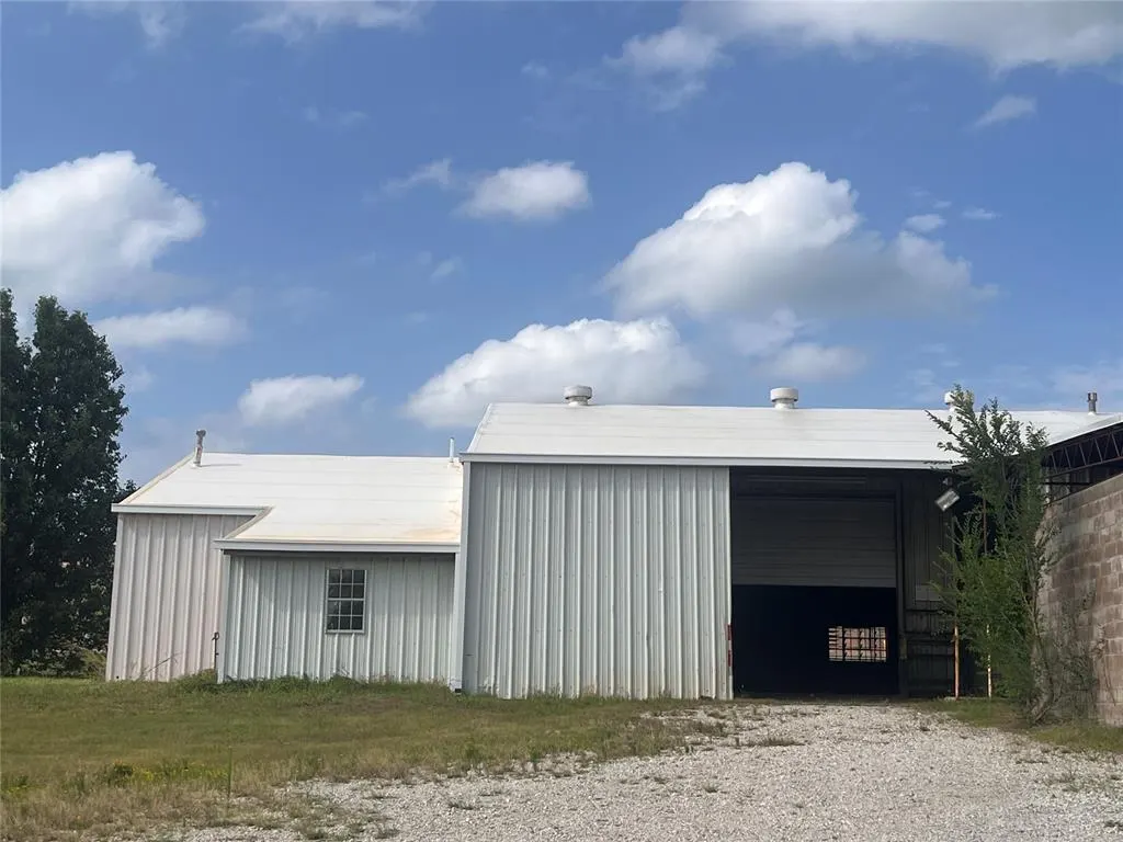 Photo 14 — 1919 270 Highway, Seminole, OK 74868