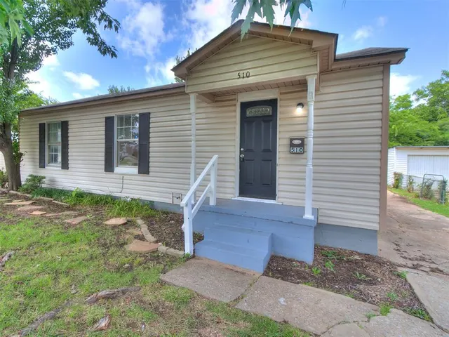 Photo 3 — 510 W Lockheed Drive, Midwest City, OK 73110