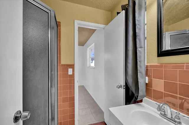 Photo 7 — 7724 NW 26th Street, Bethany, OK 73008