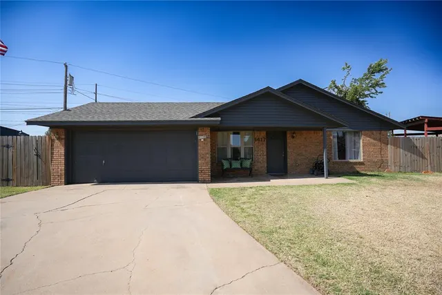 Photo 2 — 1417 Allyson Circle, Altus, OK 73521