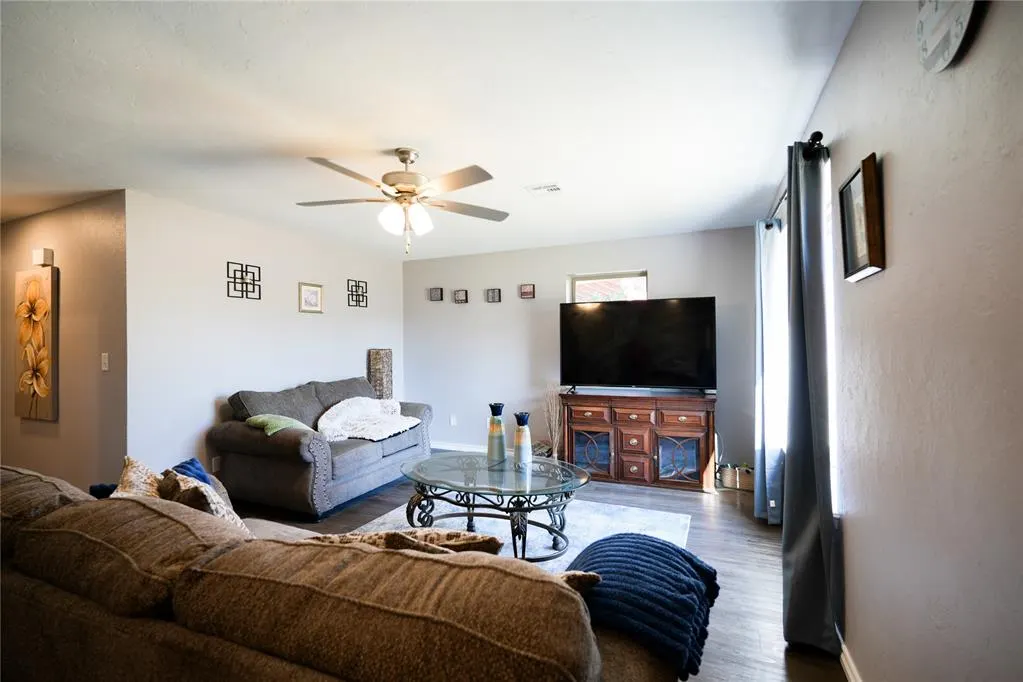 Photo 6 — 1417 Allyson Circle, Altus, OK 73521