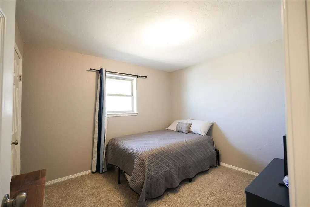 Photo 16 — 1417 Allyson Circle, Altus, OK 73521