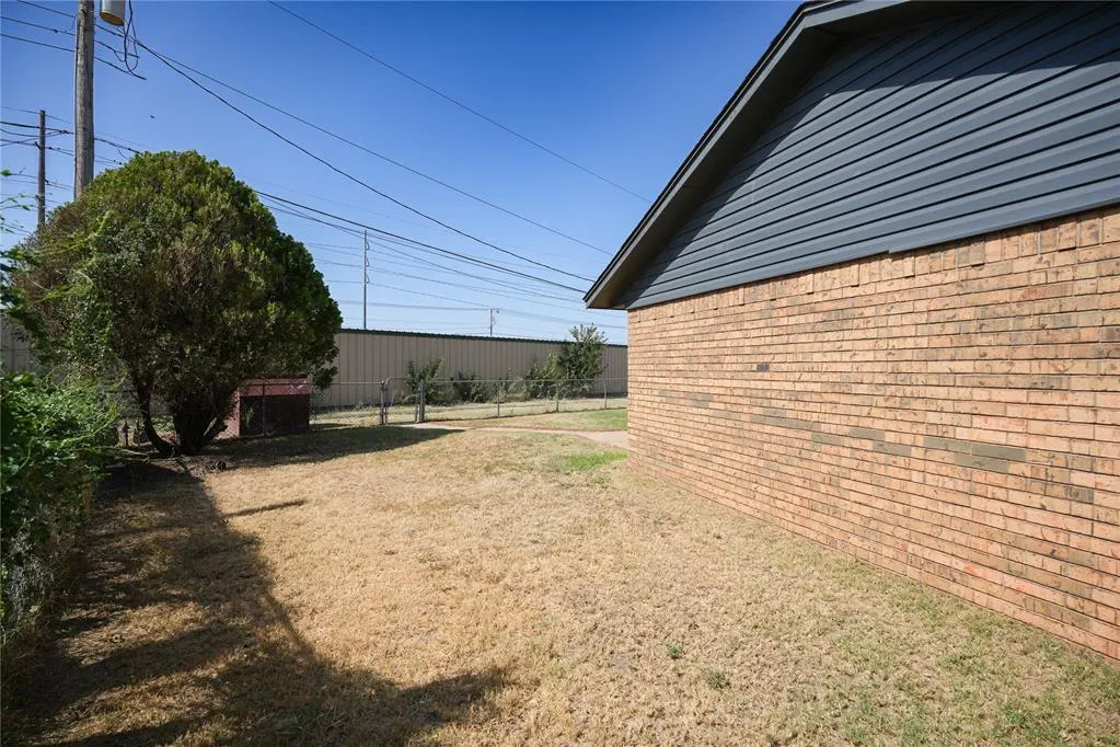 Photo 28 — 1417 Allyson Circle, Altus, OK 73521