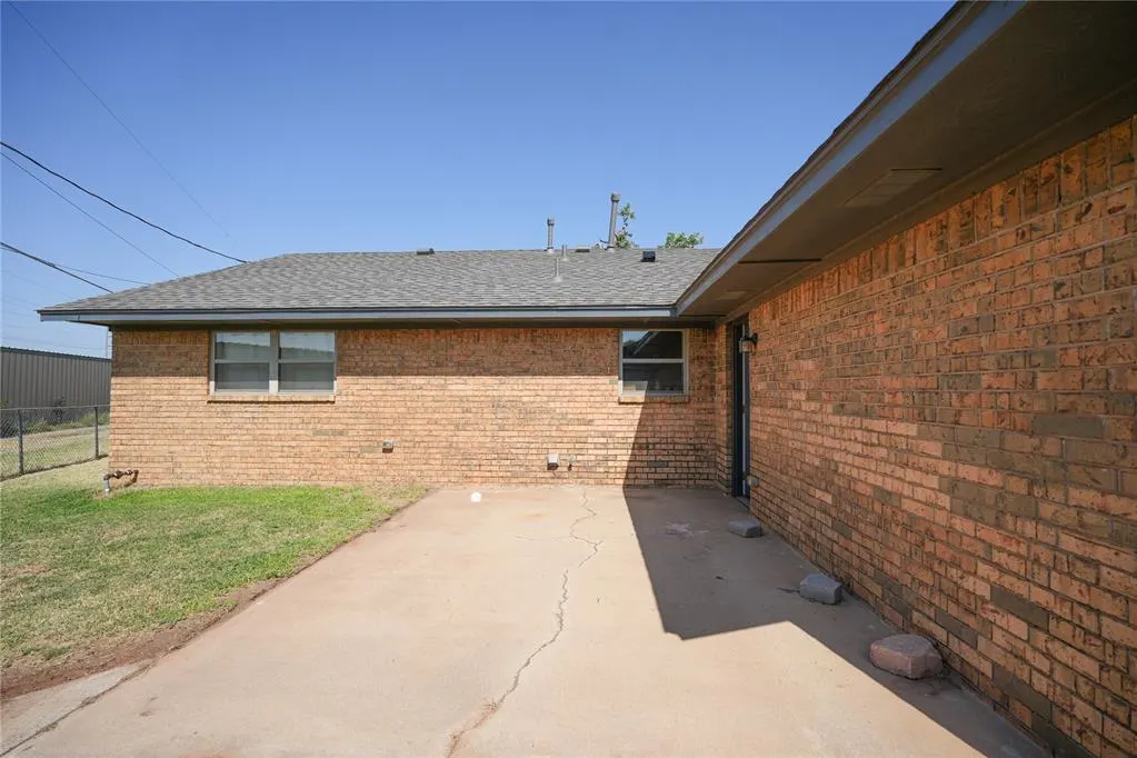 Photo 29 — 1417 Allyson Circle, Altus, OK 73521