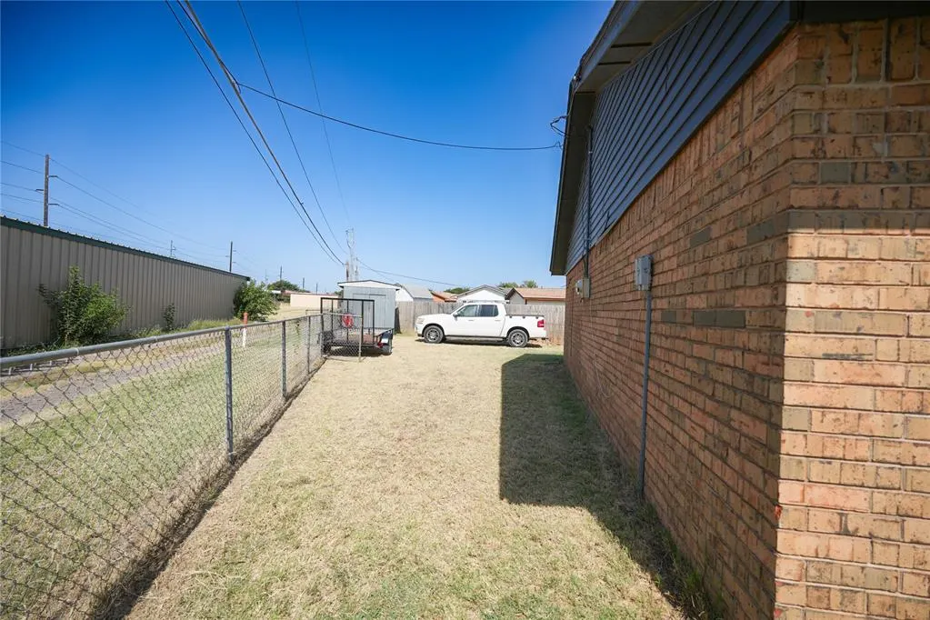 Photo 30 — 1417 Allyson Circle, Altus, OK 73521