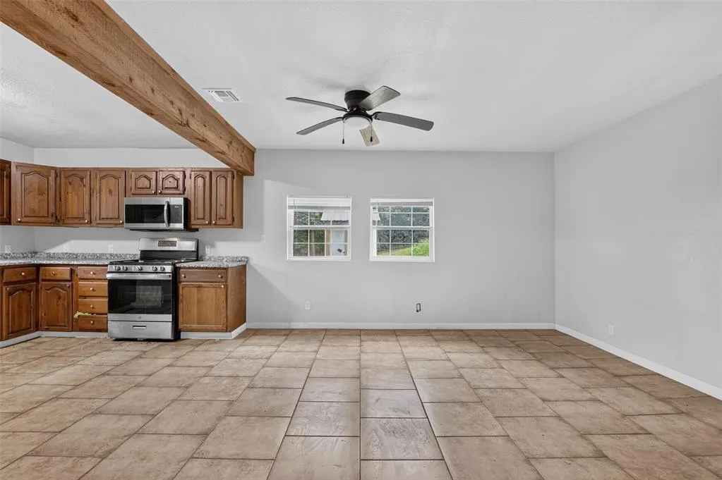 Photo 3 — 980801 S Stagecoach Drive, Wellston, OK 74881
