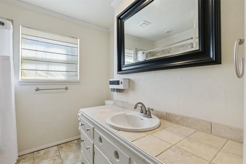 Photo 19 — 2530 NW 51st Street, Oklahoma City, OK 73112