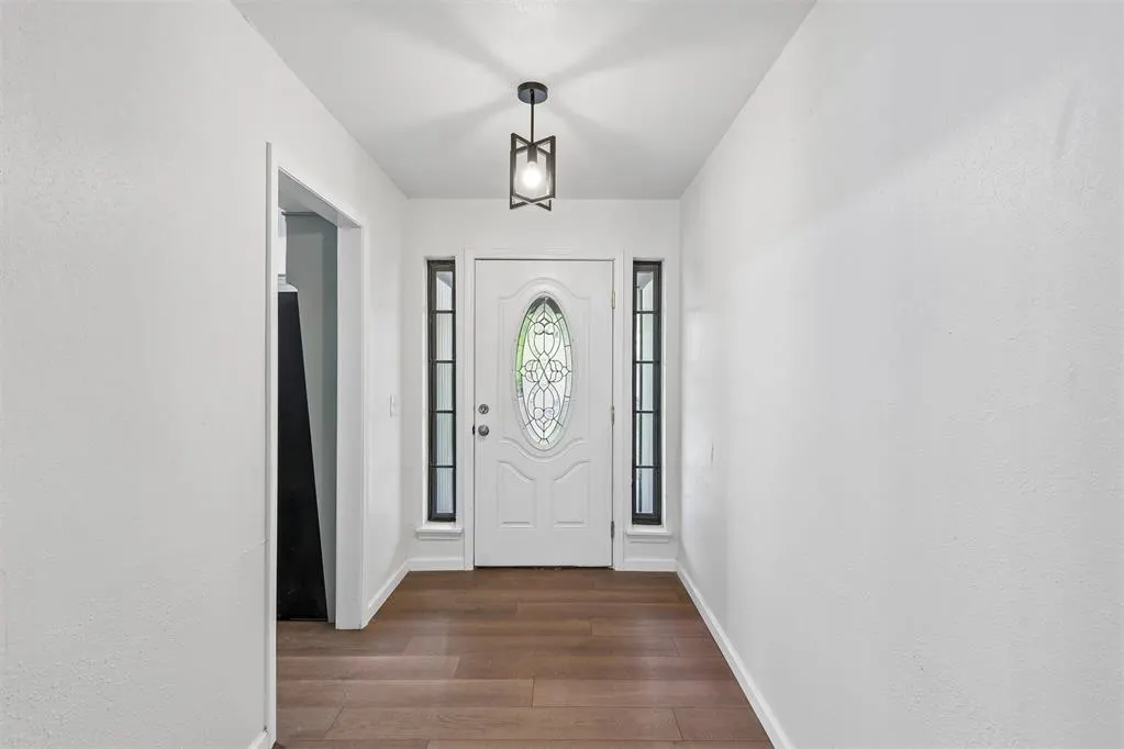 Photo 8 — 10331 Black Oaks Drive, Oklahoma City, OK 73165