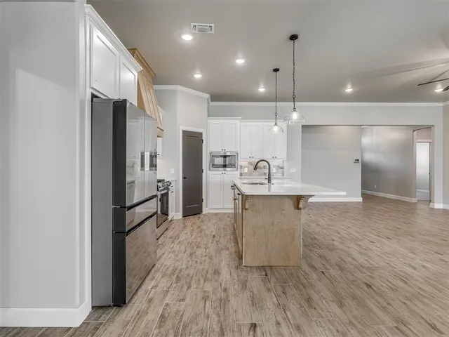 Photo 8 — 6009 Allen Scott Lane, Edmond, OK 73034