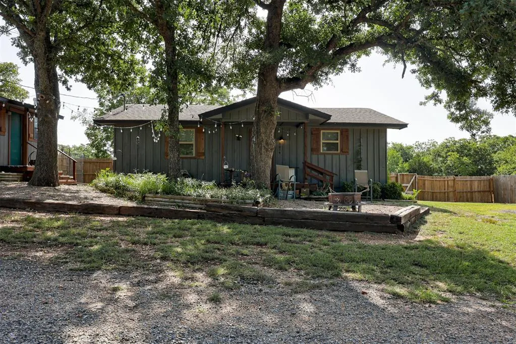 Front exterior — 3014 Osage Road, Sulphur, OK 73086