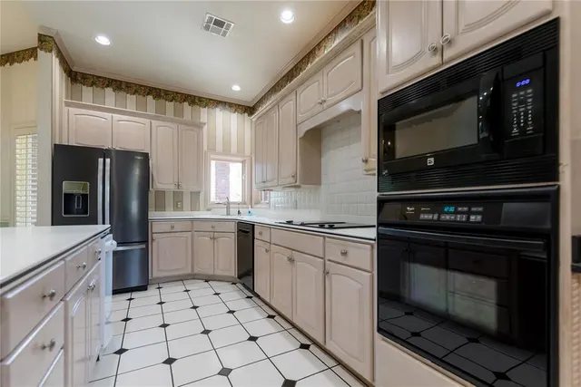 Photo 8 — 800 N Elk Avenue, Elk City, OK 73644