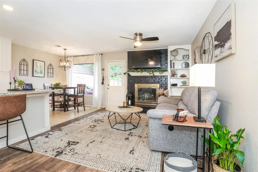 Photo 2 — 12301 SW 15th Terrace, Yukon, OK 73099
