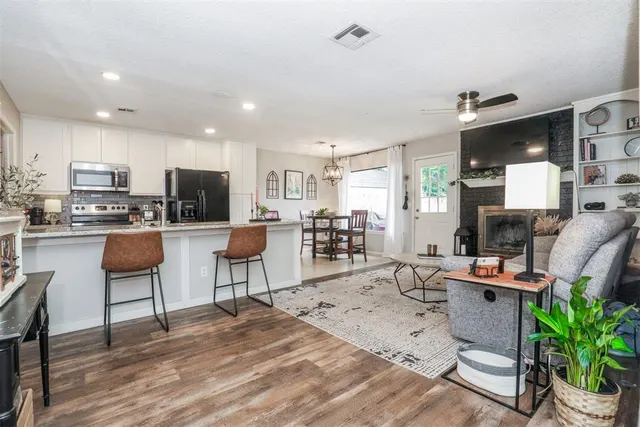 Photo 3 — 12301 SW 15th Terrace, Yukon, OK 73099