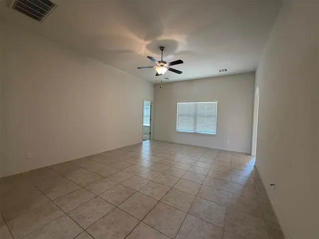 Photo 5 — 3101 Copan Court, Yukon, OK 73099