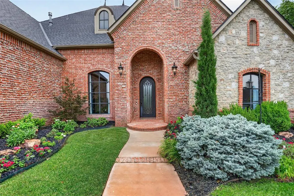 Photo 6 — 22002 White Pine Circle, Edmond, OK 73012