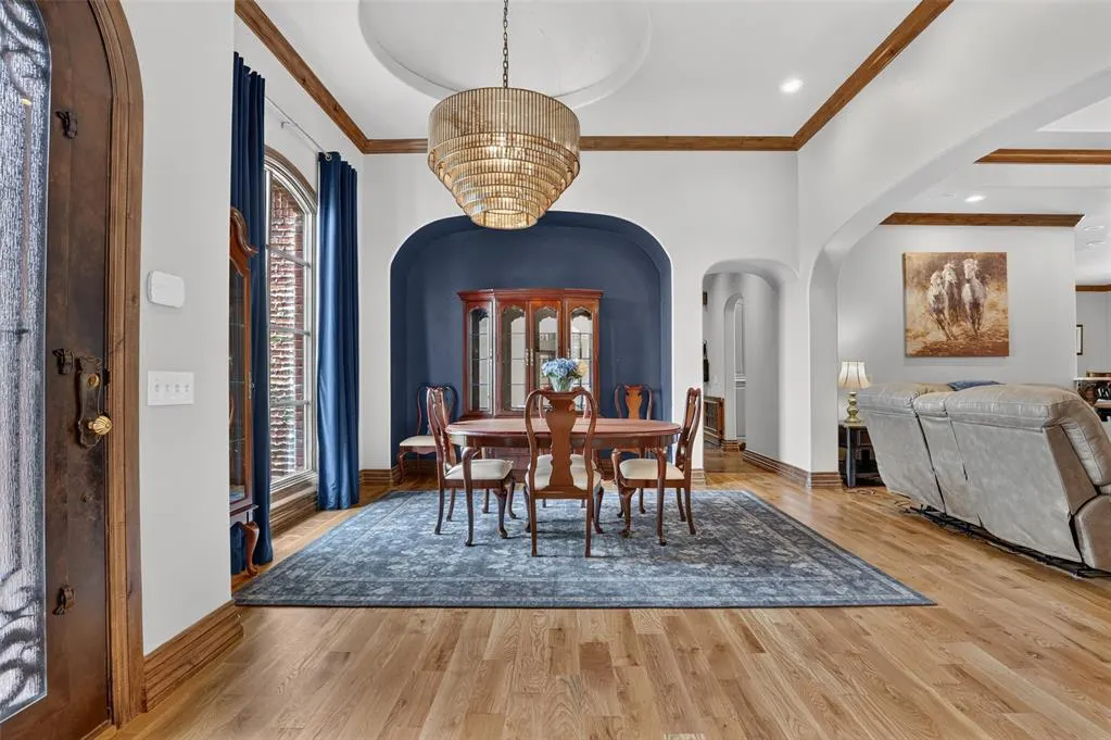Photo 8 — 22002 White Pine Circle, Edmond, OK 73012