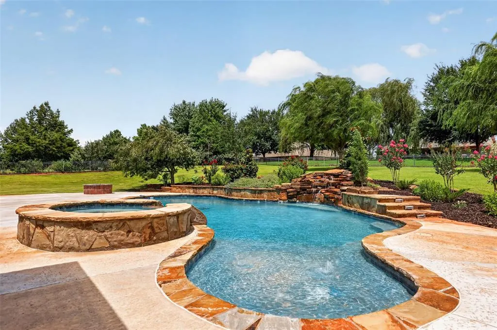 Photo 45 — 22002 White Pine Circle, Edmond, OK 73012