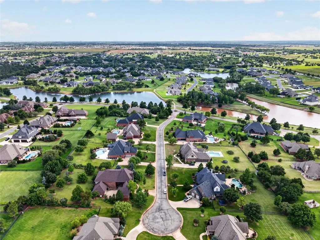 Photo 47 — 22002 White Pine Circle, Edmond, OK 73012